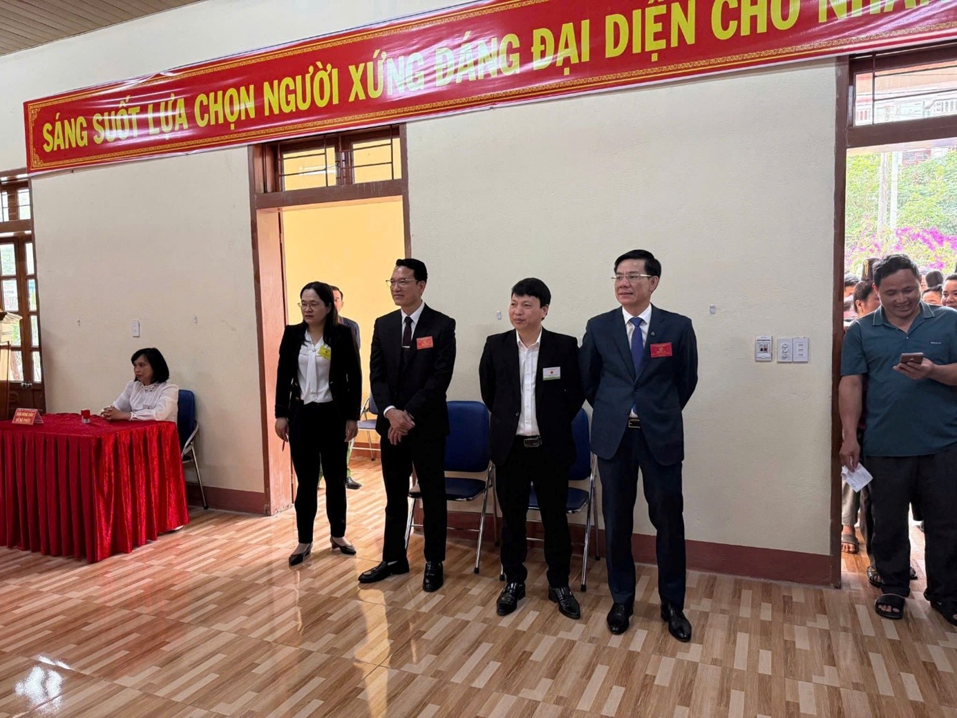 anh tin bai